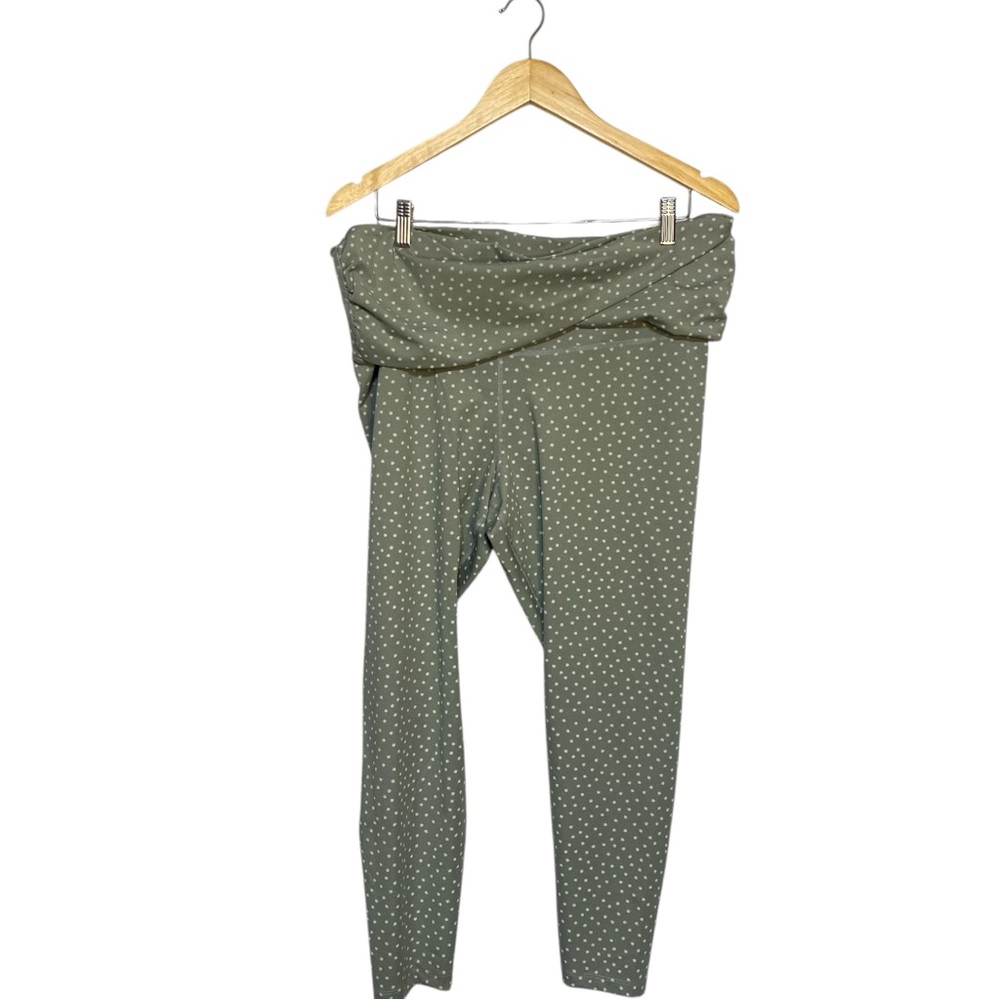 Nike yoga Women’s High Rise 7/8 Length Dri-Fit Gray Poka Dot Leggings Size XXL